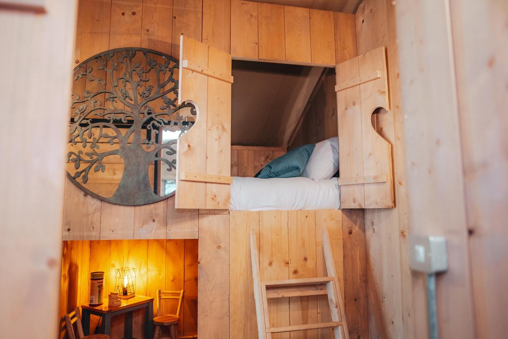 Cosy Forest Lodge Penrhos  エクステリア 写真